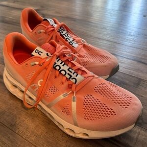 Men’s running shoes size 13